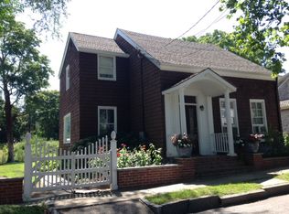 11 Concord St, Sag Harbor, NY 11963