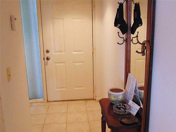 5th image of 3120 N A1a APT 402