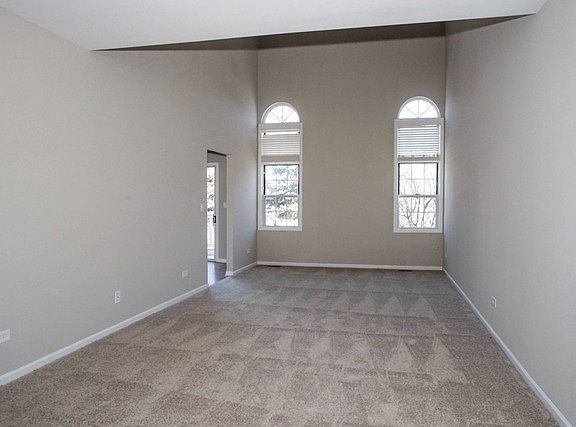 3rd image of 1074 S Parkside Dr