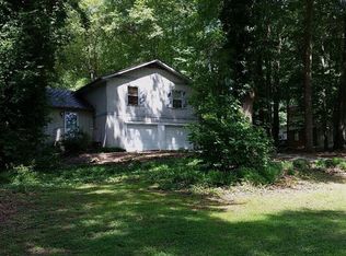 202 Sarann Ct, Lilburn, GA 30047