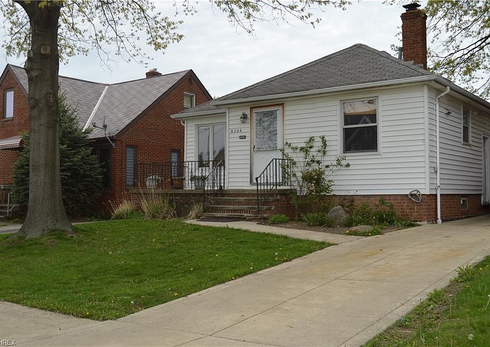 1st image of 6206 Pelham Dr