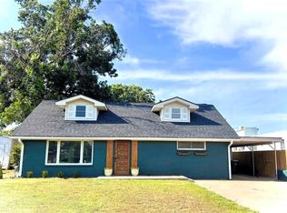 205 E Dogwood St, Hobart, OK 73651