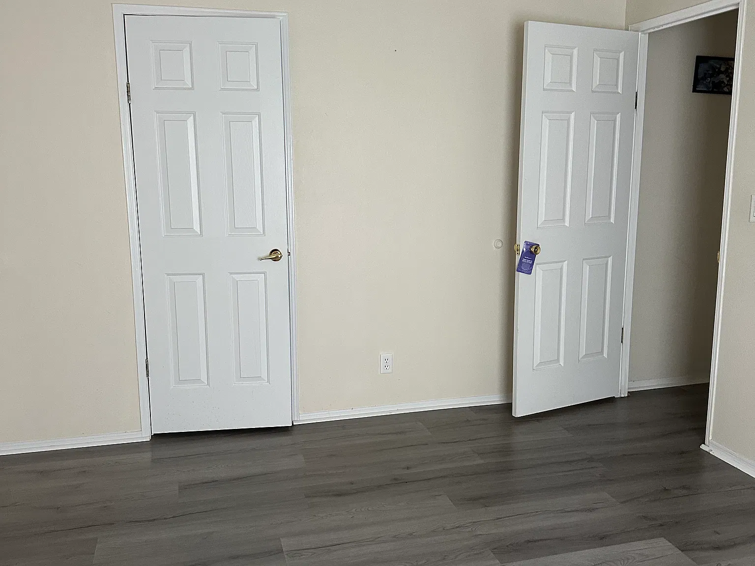 3 bed, $950 — Photo 2