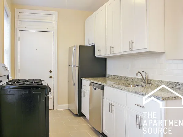 621 W Melrose St APT G3, Chicago, IL 60657