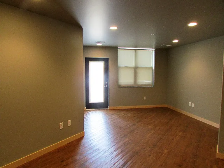 222 State St — Photo 23