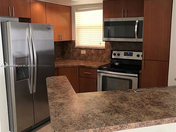 2nd image of 12950 Vista Isles Dr APT 422