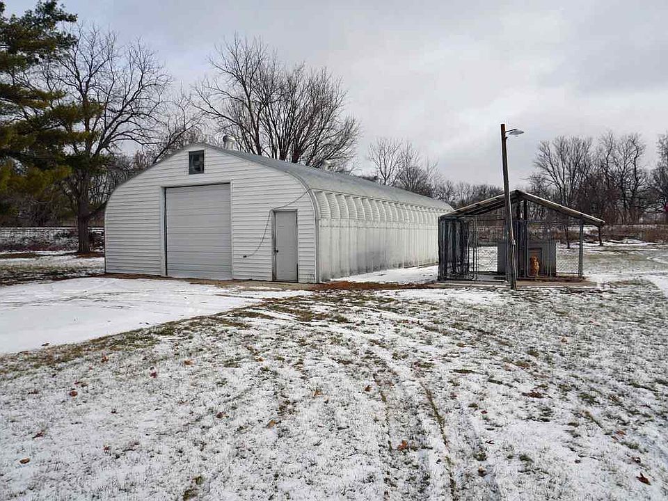 1st image of 124 Railroad St