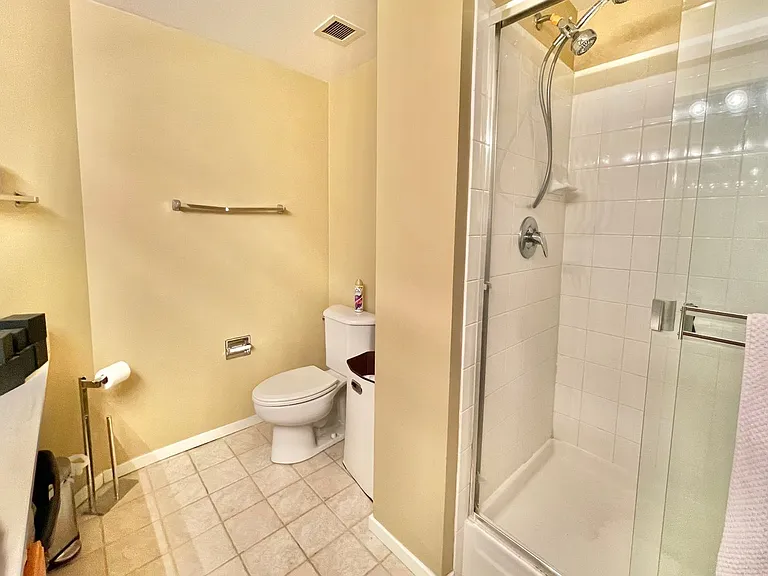 208 W Washington St #506 — Photo 11