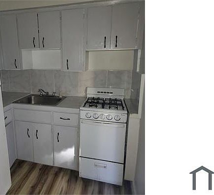 1st image of 1937 Madison St #2
