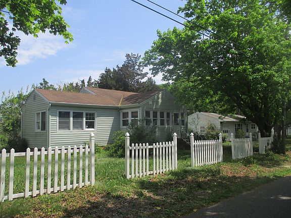 2nd image of 713 E Belmar Ave