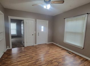 919 N 24th St, Lincoln, NE 68503