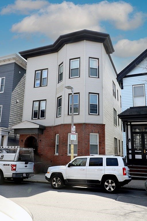893 E 4th St, South Boston, MA 02127 Zillow
