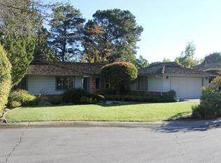 2215 Vineyard Ct, Los Altos, CA 94024