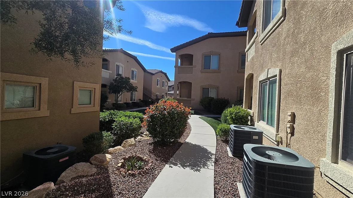 Building Photo - 8985 S Durango Dr #1163