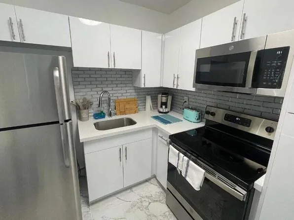 201 S Ocean Blvd APT 6, Boca Raton, FL 33432