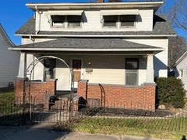 338 E Walnut St, Circleville, OH 43113