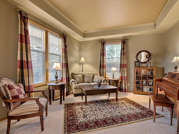 4th image of 2306 Carnbee Ct SE