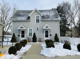 112 Pleasant St, Tewksbury, MA 01876
