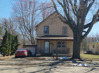 312 S Warrington Ave, Cecil, WI 54111
