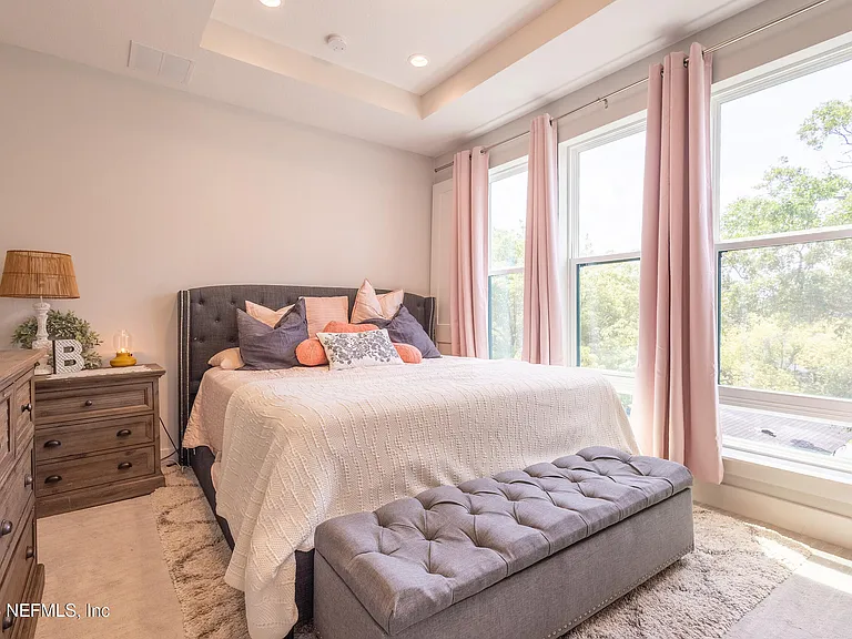1624 Piazza Pl — Photo 23