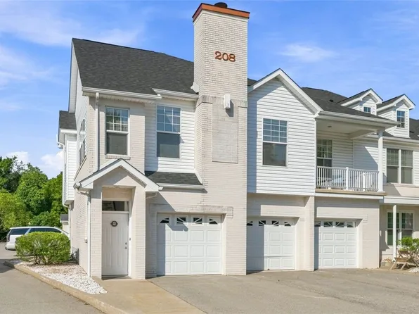 208 Adams Pointe Blvd Unit 2, Mars, PA 16046