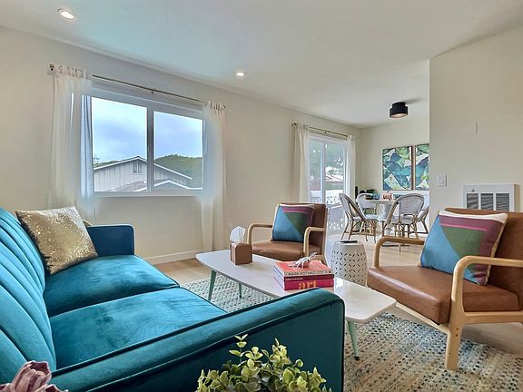 2nd image of 812 Regal Rd APT 6P