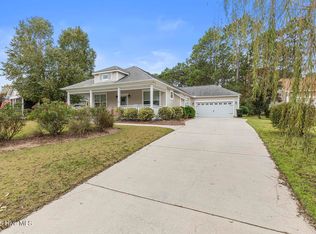 807 Wildflower Drive, Holly Ridge, NC 28445