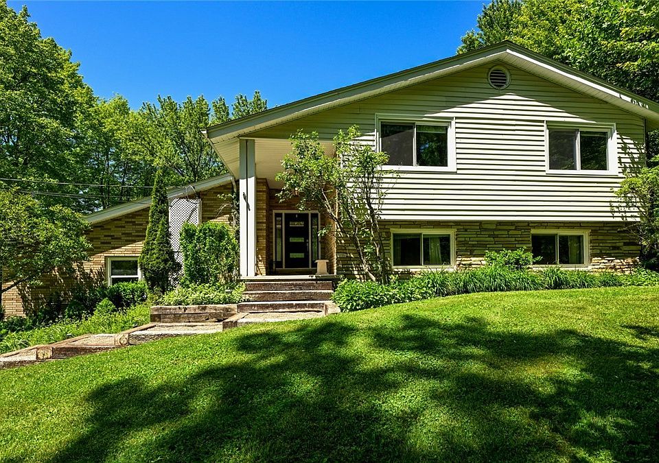 1st image of 3136 Roberts Dr