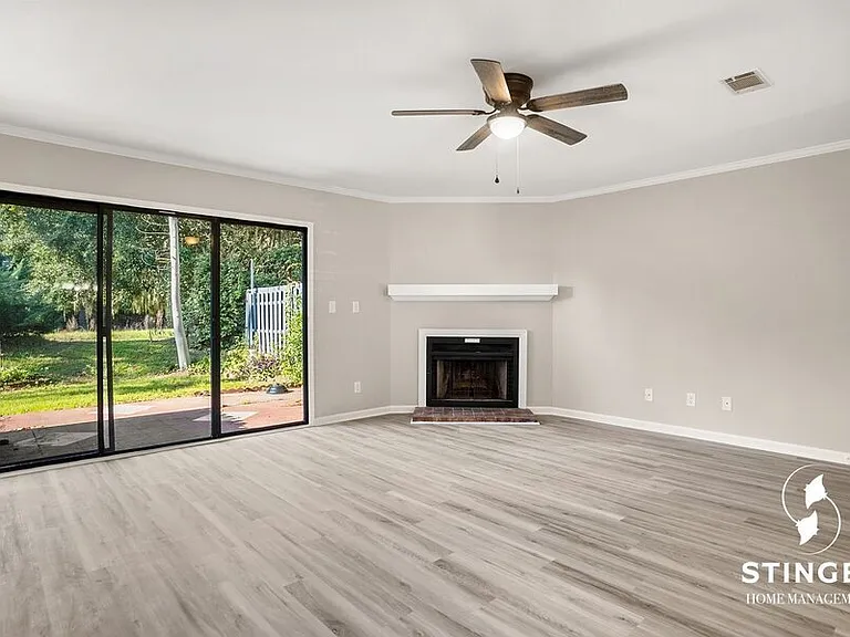5 Battery Ln — Photo 4