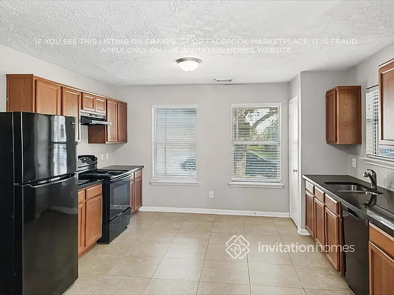 3603 Fuller Bluff Dr — Photo 9