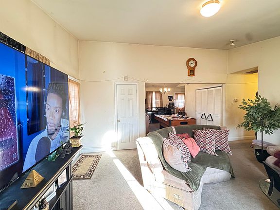 4th image of 711 Lafayette Cir