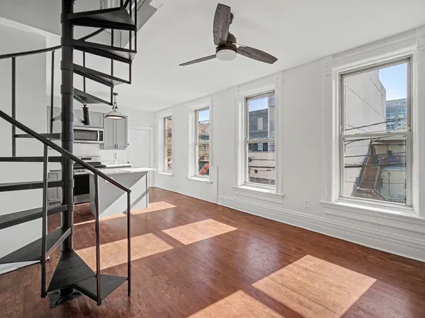 1616 N Bosworth Ave APT 2R, Chicago, IL 60642