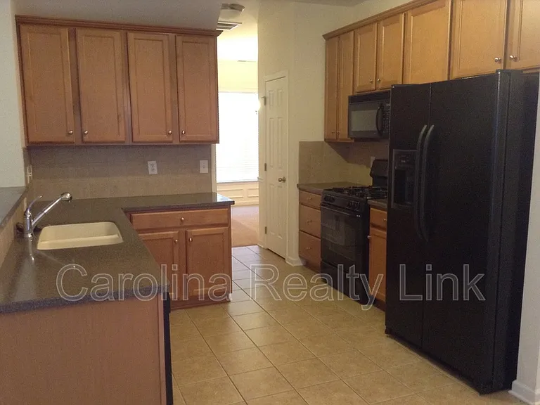 7228 Handon Ln — Photo 22