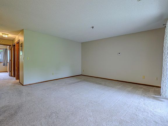 4th image of 1225 Ferndale St N #B1