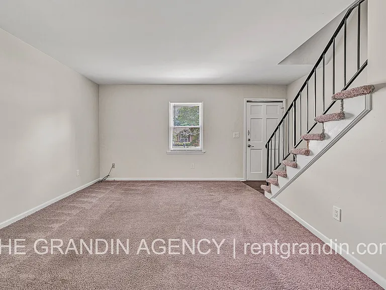 2153 Mulberry St — Photo 4