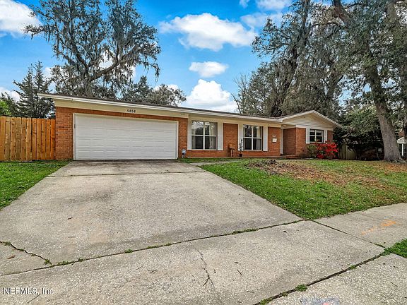 2nd image of 5858 JIMTOM Drive