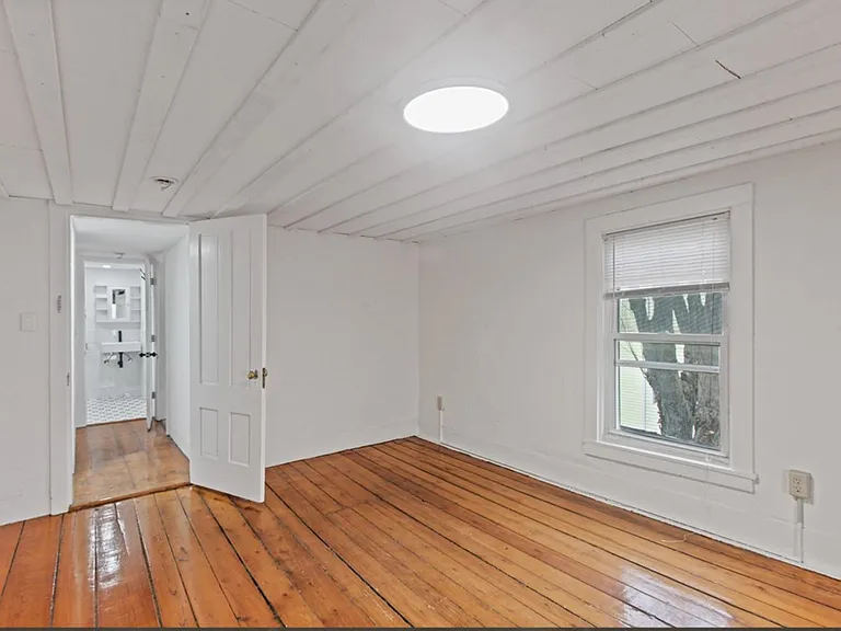 9 Wyatt St #9 — Photo 21