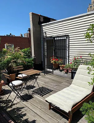 Rented by Oxford Property Group | media 8