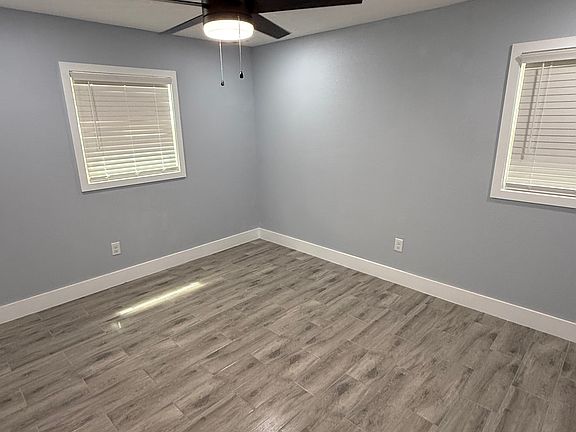3rd image of 2508 Lawler Ln