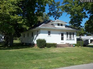 16064 Pine Lake Rd, Beloit, OH 44609