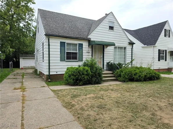 19700 Libby Rd, Maple Heights, OH 44137