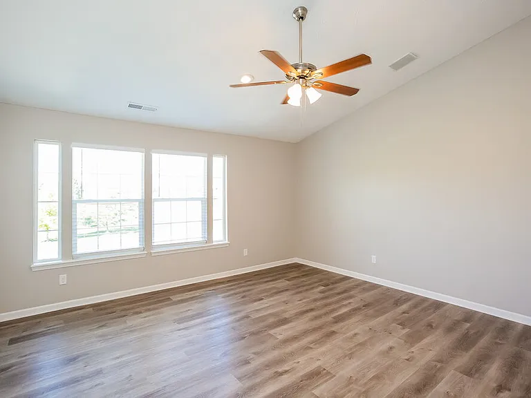 4905 Fields Blvd — Photo 11