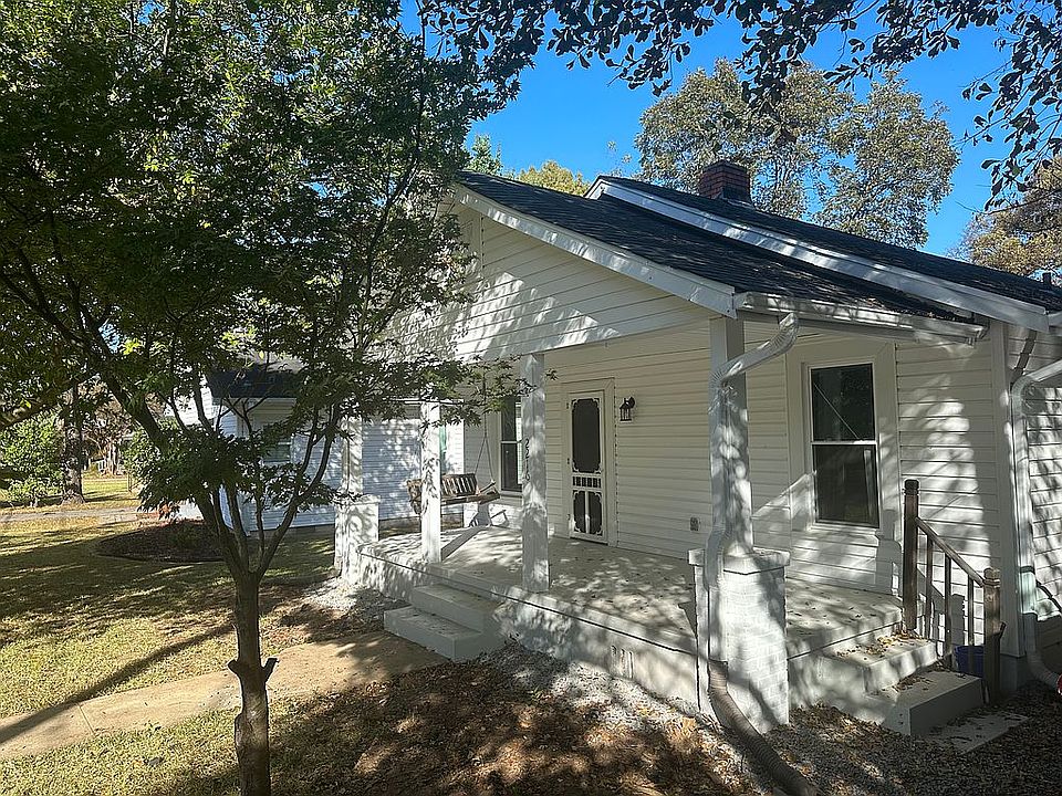 1st image of 2216 22nd St