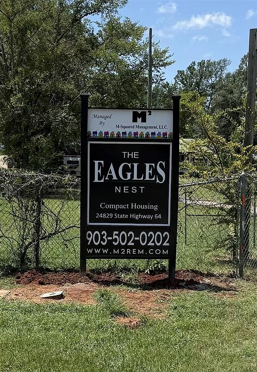 1 bed, 1.0 bath, 384 sqft, $900 — Photo 1