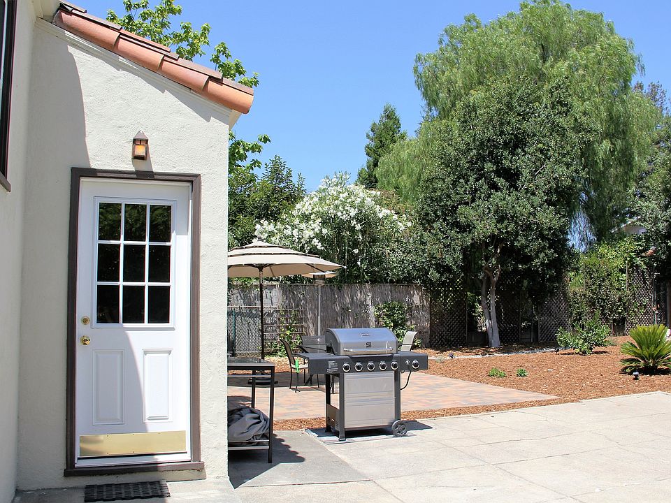 2nd image of 2028 3rd St