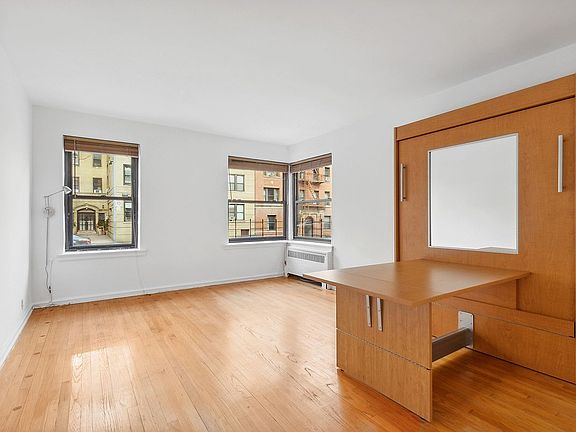 2nd image of 251 Seaman Ave APT 1J