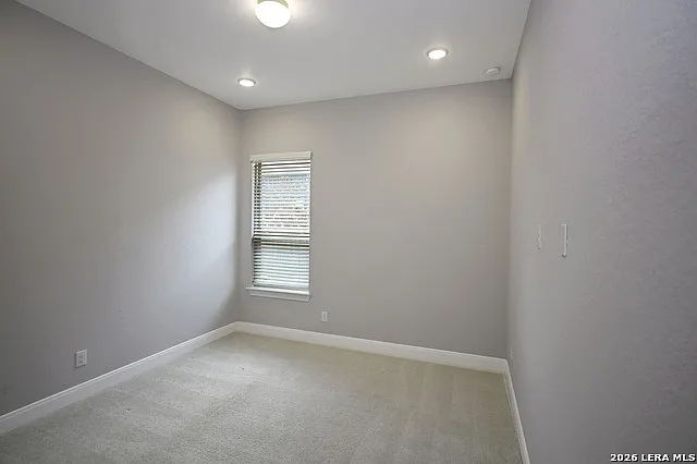 1434 Oaklawn Dr — Photo 30
