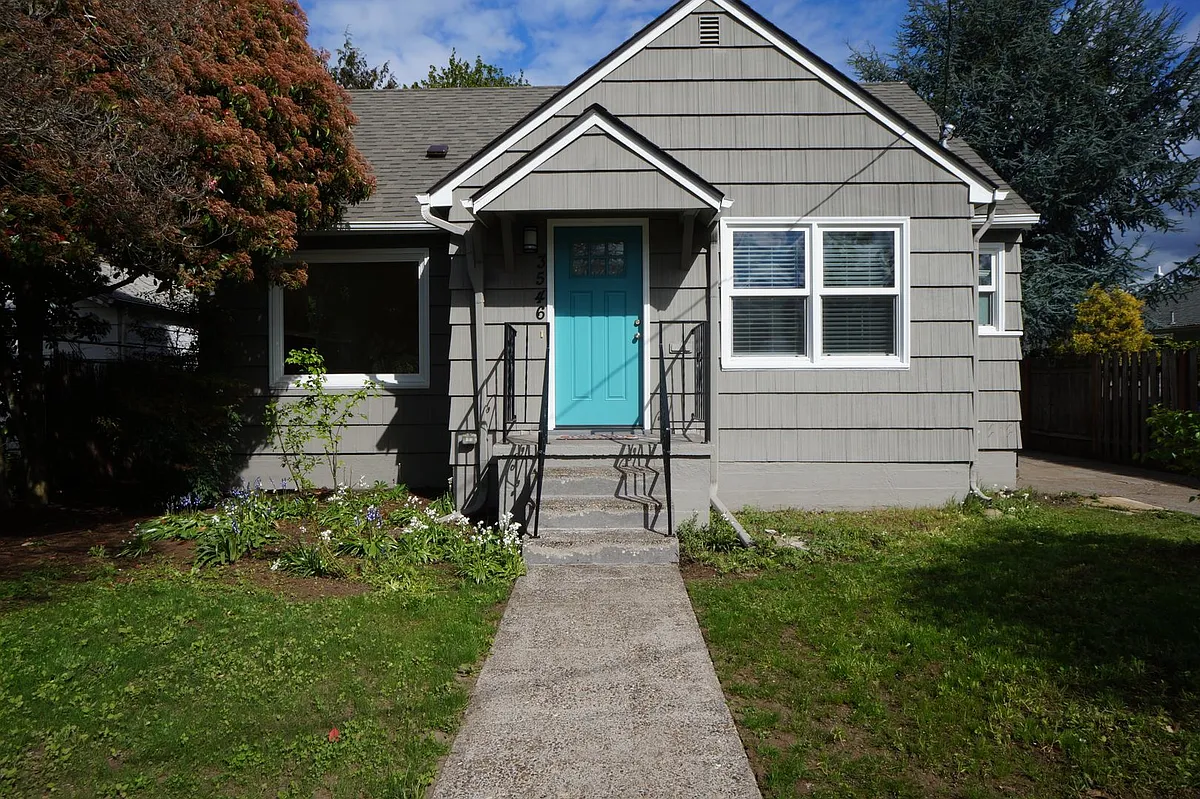 Building Photo - 3546 SE 60th Ave
