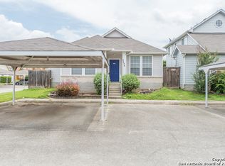 2434 Crown Holw, San Antonio, TX 78251