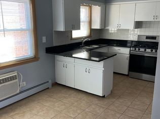 6920 Rosemary Ln #2W, Niles, IL 60714